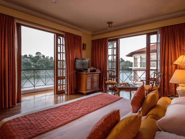 Mahaweli Reach Hotel, Kandy