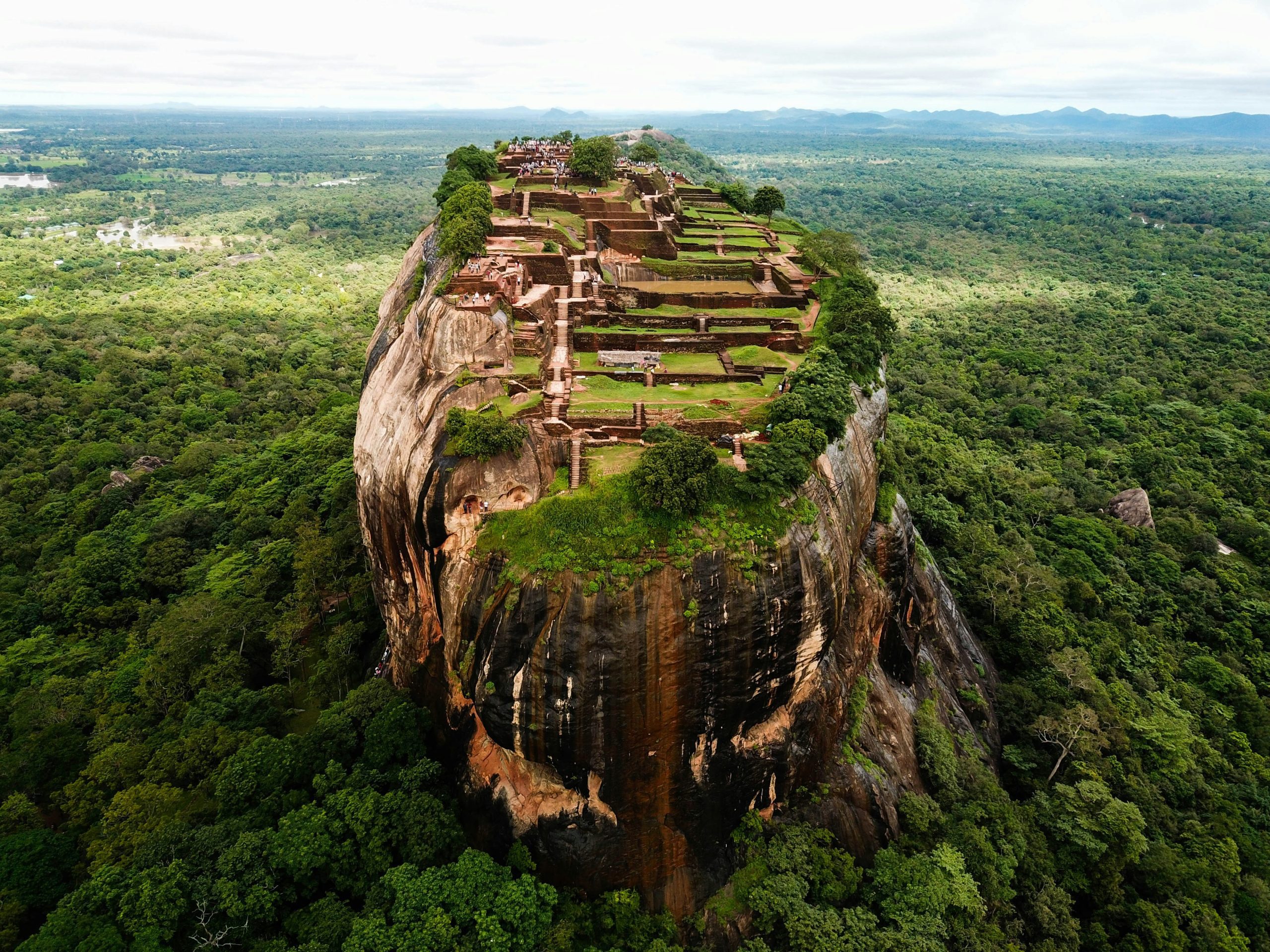 The Ultimate Guide to Things to Do in Sri Lanka